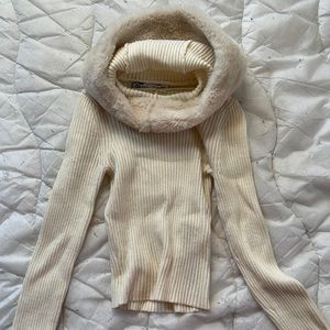 Zara sweater with fur neck